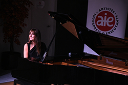 Presentació del videoclip 'Open Arms' de Laura Andrés <p>Laura Andrés</p>